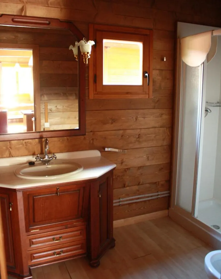 Bungalows Nou Camping La Guingueta D'Aneu